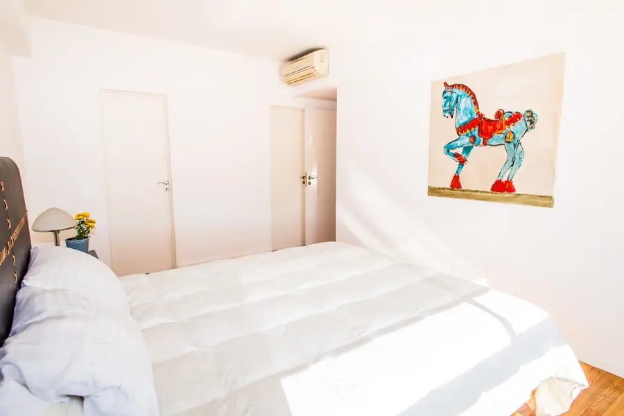 Interior — Edificio Melo